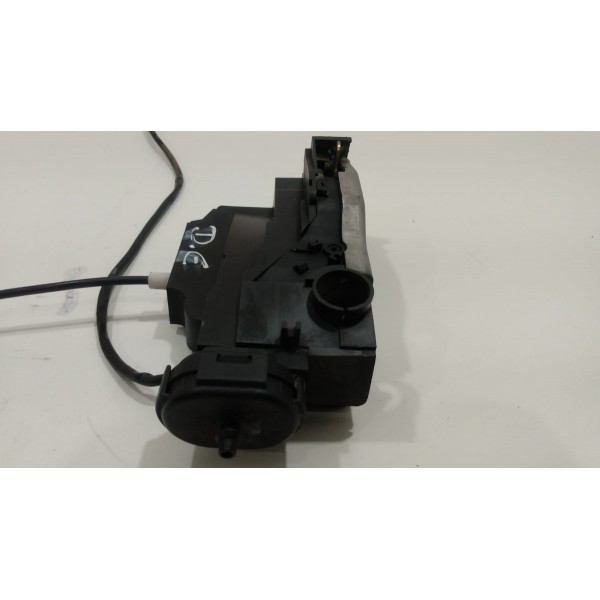 Fechadura Porta Classea 1999/2005 Dianteira Direita Detalhe