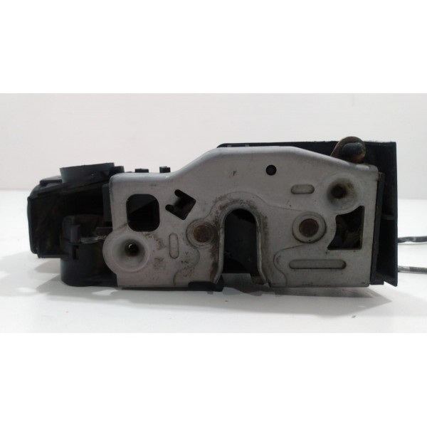 Fechadura Porta Classea 1999/2005 Dianteira Direita Detalhe