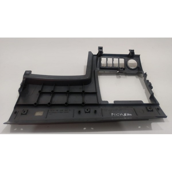 Acabamento Inferior Painel L.e Citroent Picasso 2004
