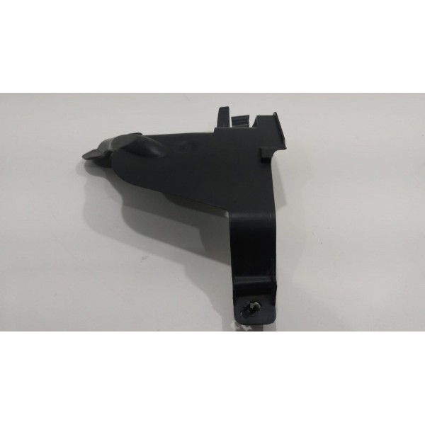 Moldura Defletor Dian. Esq. Megane Grand Tour 2008- 31907001