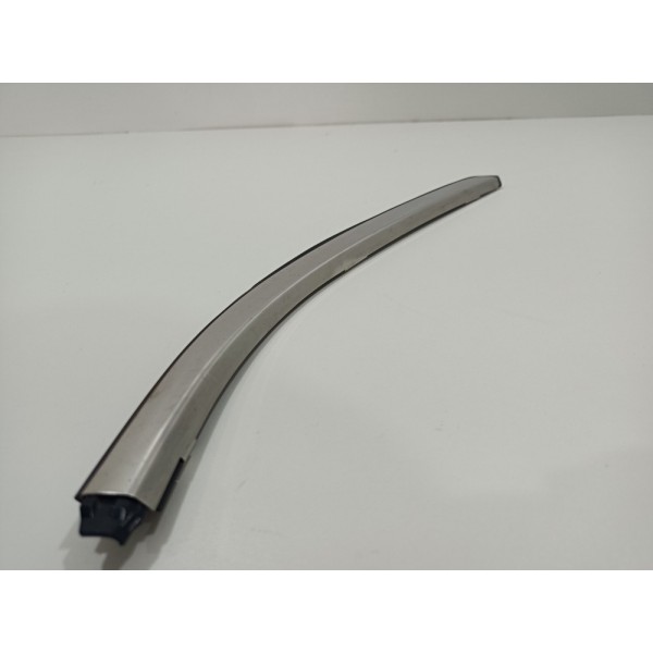 Friso Cromado Pestana Porta Tras Direita Versa