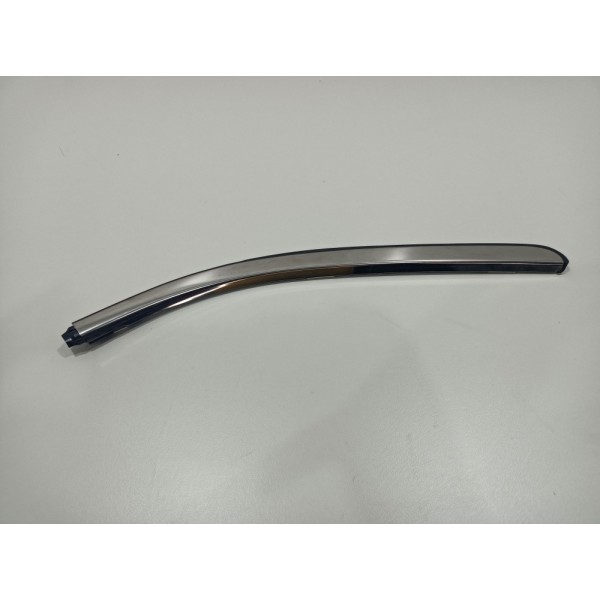 Friso Cromado Pestana Porta Tras Direita Versa