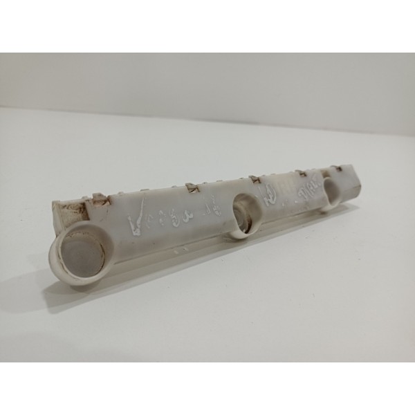 Guia Do Para-choque D.e Versa 2016