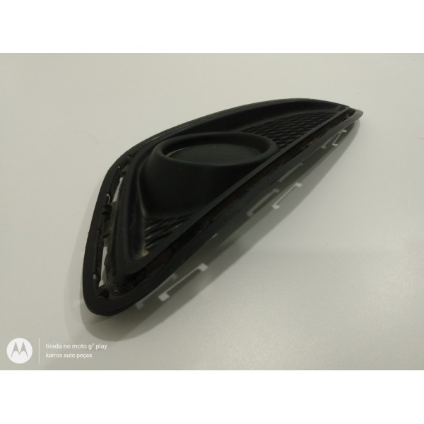 Moldura Milha Sem Furo Lado Esquerdo Hb20 Preto Esquerdo