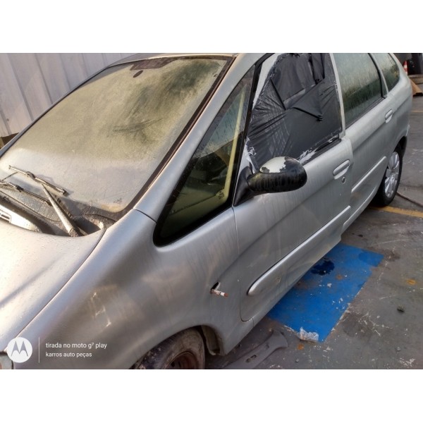Porta Dianteiro Direita Picasso 2002 2.0 16 V Dianteira Cinza