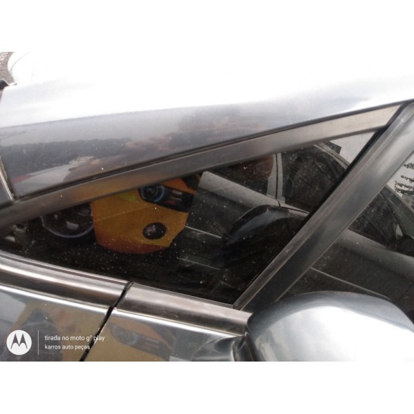Moldura Esquerda Vidro Fixo Fiat 1.4 Manual Honda