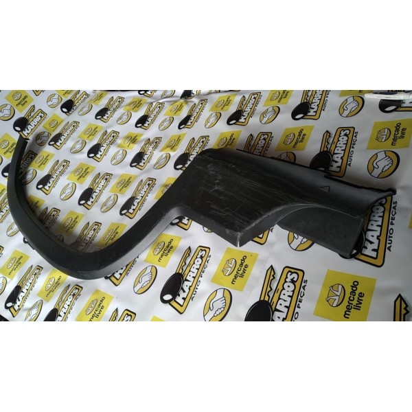 Moldura Traseiro Esquerdo Com Reparos Fiat Toro