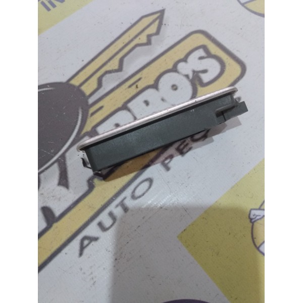 Luz De Cortesia Interna Para Audi A3 A4 A6 E A8 8l0947105a