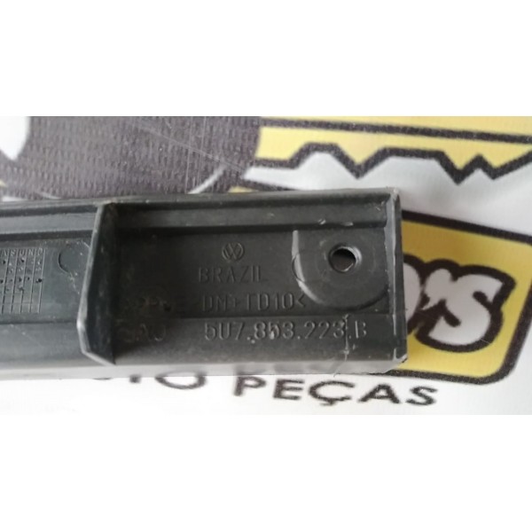 Moldura Acabamento Lado Esquerdo Vw Saveiro 2018 5u7853223b
