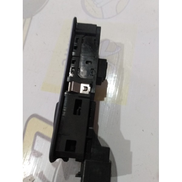 Botão Vidro Elétrico E Mídia Traseiro Discovery 3 / 04 09 A