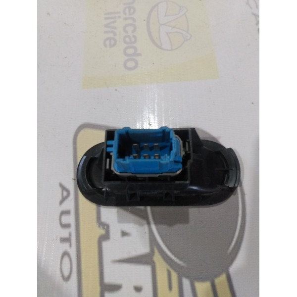Botão De Vidro Traseiro Esquerdo Duster 2.0 2015 38001