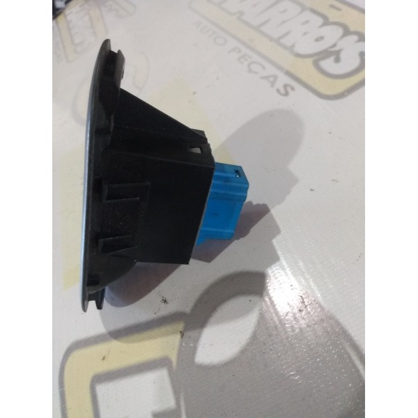 Botão De Vidro Traseiro Esquerdo Duster 2.0 2015 38001