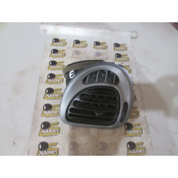 Difusor De Ar Lado Esquerdo Citroen Xsara Picasso 2010