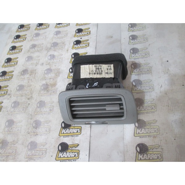 Difusor De Ar Esquerdo Painel Cobalt 2014
