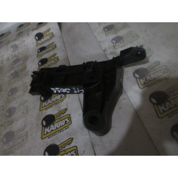 Suporte Guia Parachoque Dianteiro Direito Honda New Fit 2011