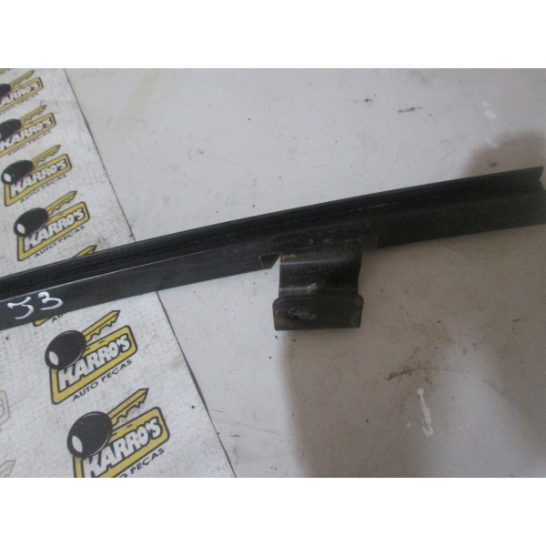 Suporte Do Vidro Fixo Traseiro Esquerdo J3 2012