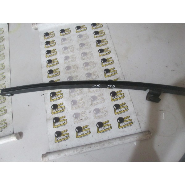 Suporte Do Vidro Fixo Traseiro Esquerdo J3 2012