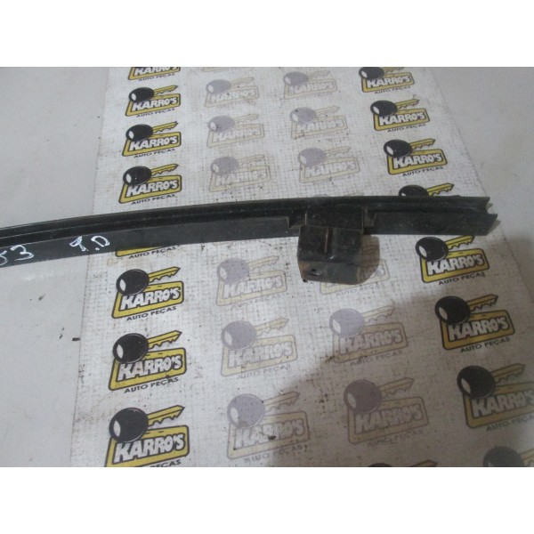 Suporte Do Vidro Traseiro Direito Jac J3 2012