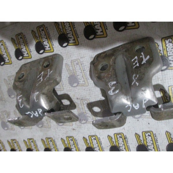 Par De Dobradiça Porta T.e Jac J3 2012