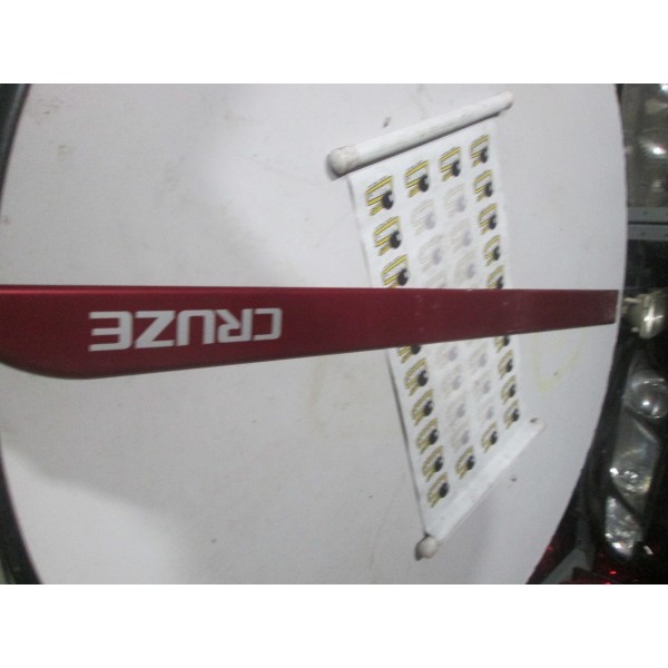 Friso Aplique Regua Porta Dianteira Direita Gm Cruze 2019