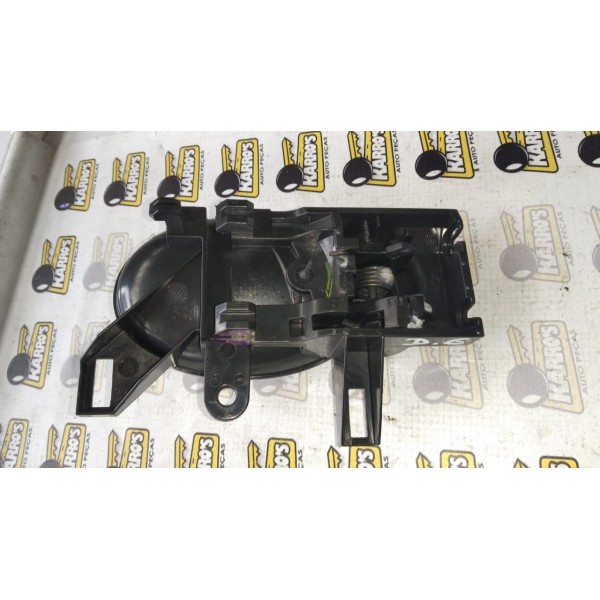 Maçaneta Interna Dianteira Esquerda Nissan March Dianteira