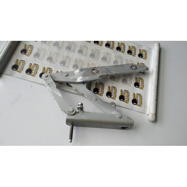 Dobradiça Do Capô Dianteira Direita Range Rover Sport 2009