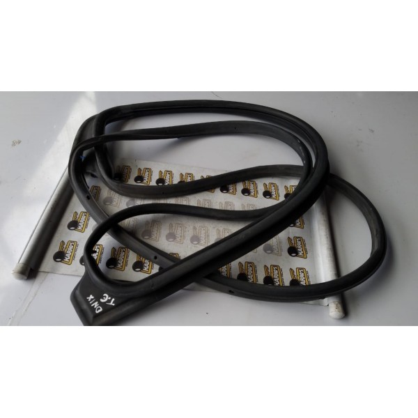 Borracha Da Porta Traseira Esquerda Gm Onix Prisma