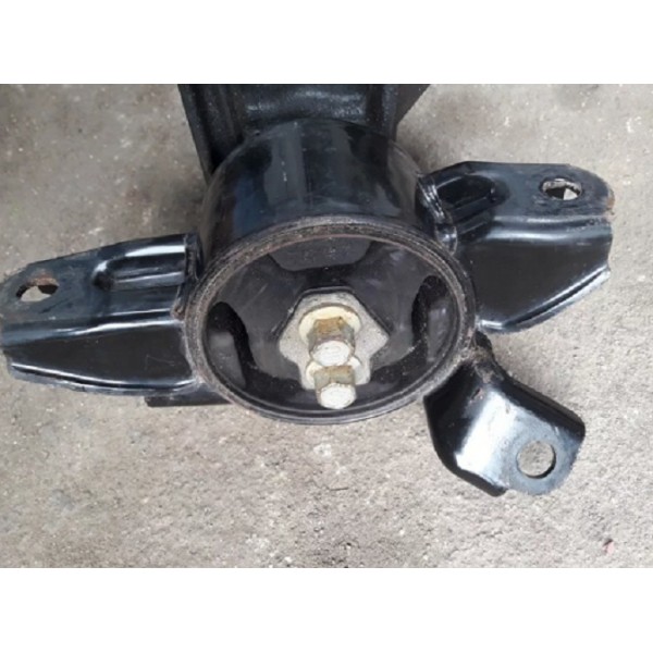 Coxim Superior Do Câmbio Com Suporte Hyundai Veloste.