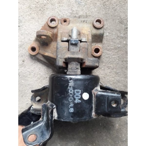 Coxim Superior Do Câmbio Com Suporte Hyundai Veloste.