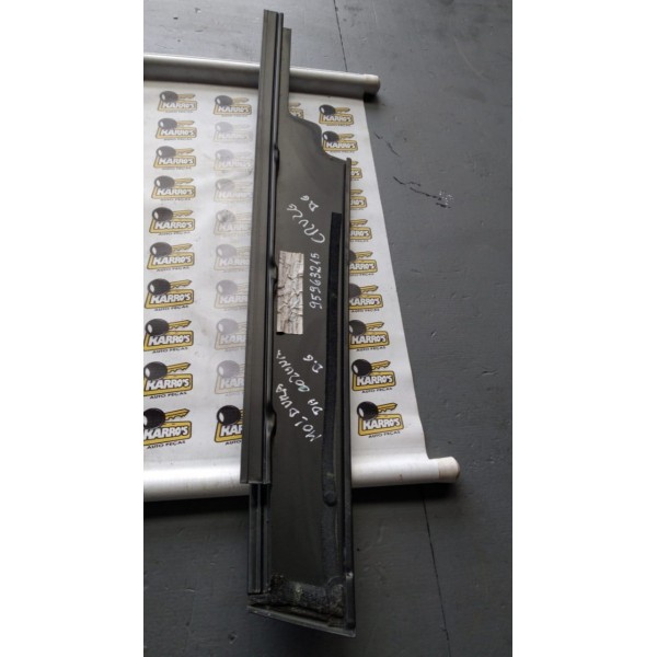 Moldura Da Coluna Da Porta D.e Gm Cruze 2012 A 2015