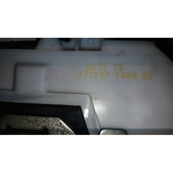 Fechadura Da Porta Dianteira Direita Megane 04 A 12