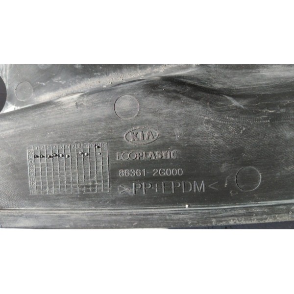 Moldura Superior Parachoque Magentis 2008