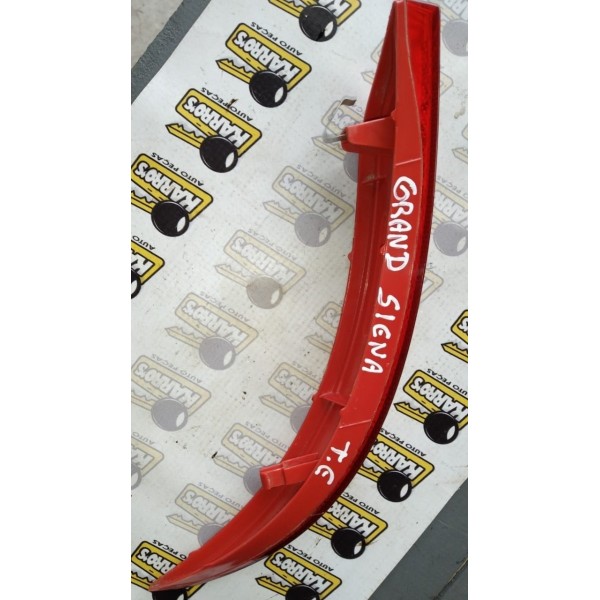 Defletor Parachoque Traseiro Esquerdo   Grand  Siena