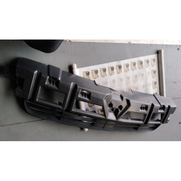 Reforço Central Do Parachoque Dianteiro Sandero 620368050r