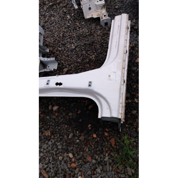 Caixa De Ar Dianteira Direita Audi Q3 Coluna 2012 A 2018