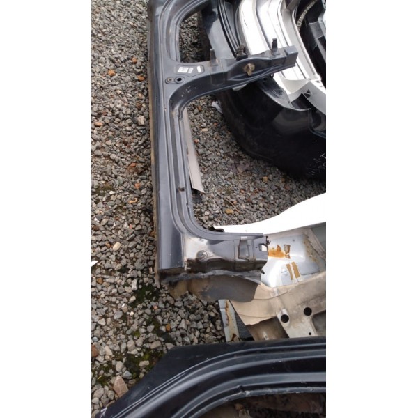 Caixa Ar Soleira Esquerda Coluna  Scenic 99 A 2009