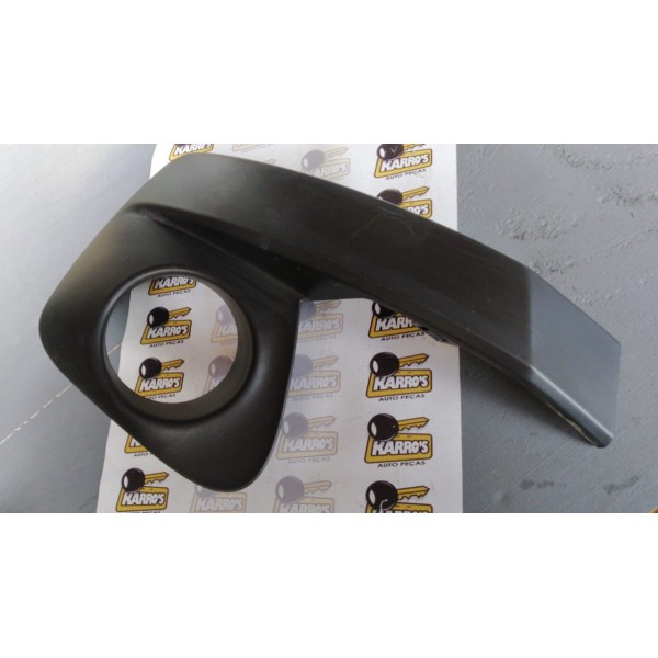 Grade Lado Esquerdo Farol De Milha Fiat Mobi