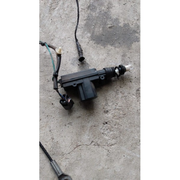 Motor Da Trava Elétrica Da Tampa Traseira Triton