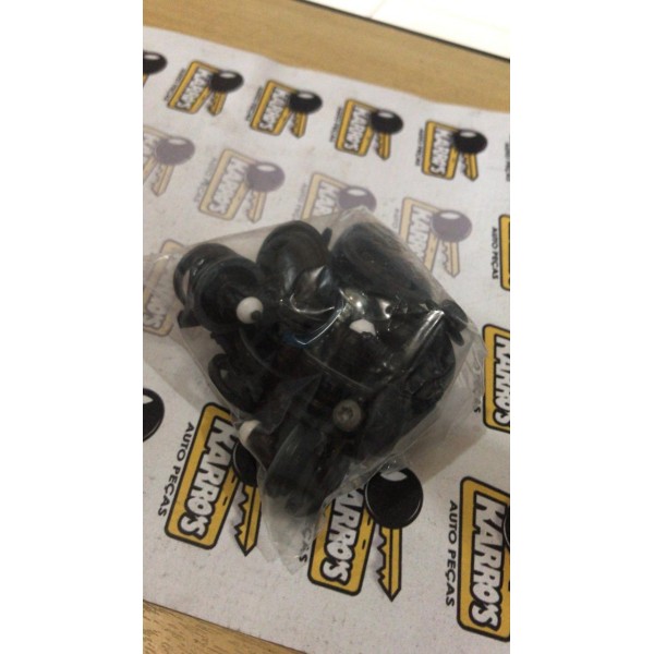 Kit Jogo Presilhas E Parafusos De Porta Audi Q3 2017