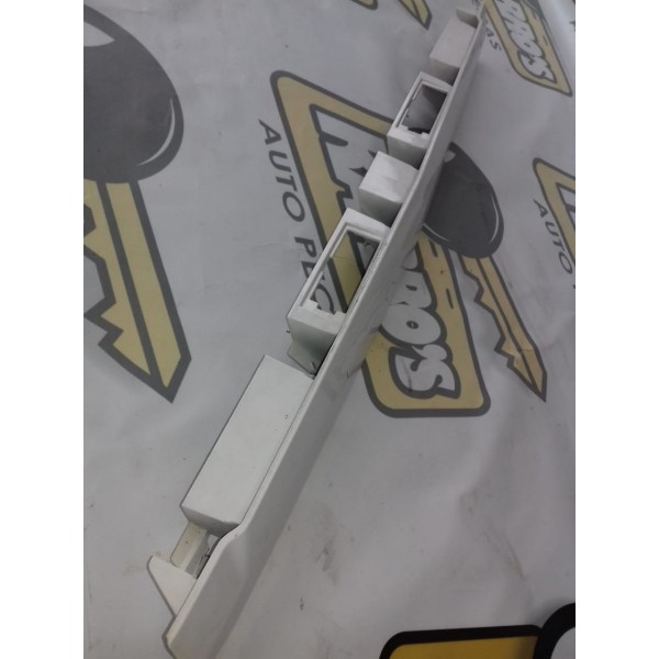 Moldura Tampa Traseira Montana 947 222 41