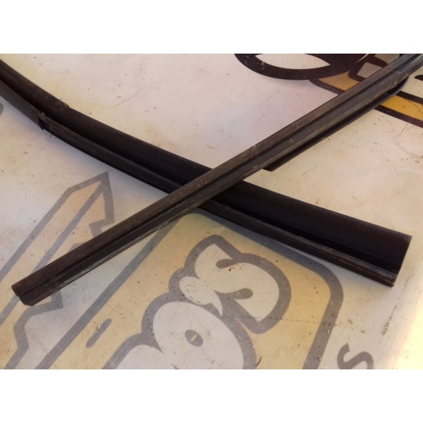 Canaleta De Vidro Da Porta Traseira Es Honda Hr-v