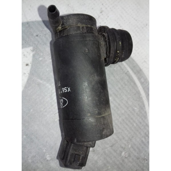 Bombinha Reservatório Água Para-brisa Fiesta 96 A 02