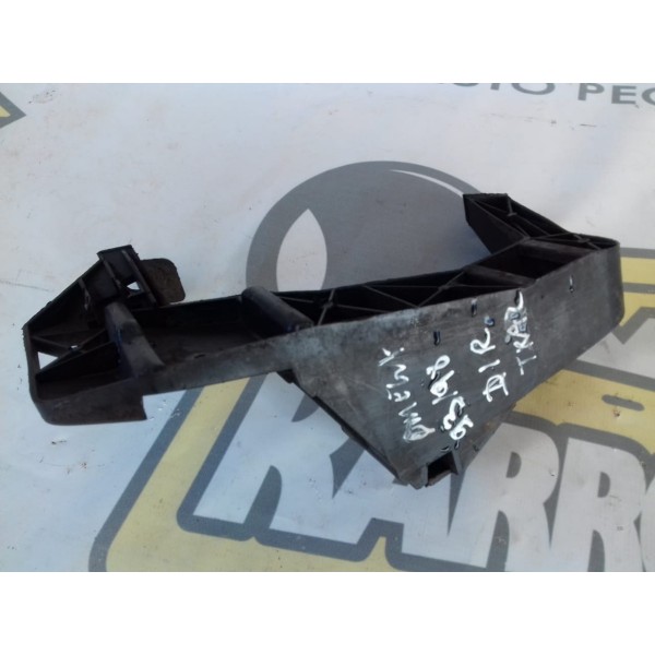 Suporte Para-choque Traseiro Direito Omega 93 A 98