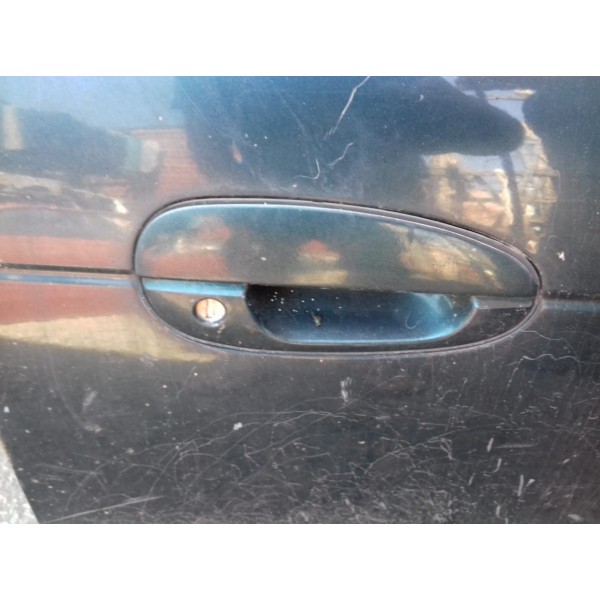 Maçaneta Da Porta Dianteira Direita Sephia 94 A 97