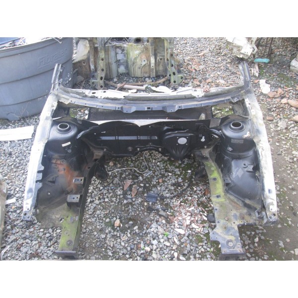 Caixa  Roda  Direita  Esquerda  Audi A3 1997 A 2005