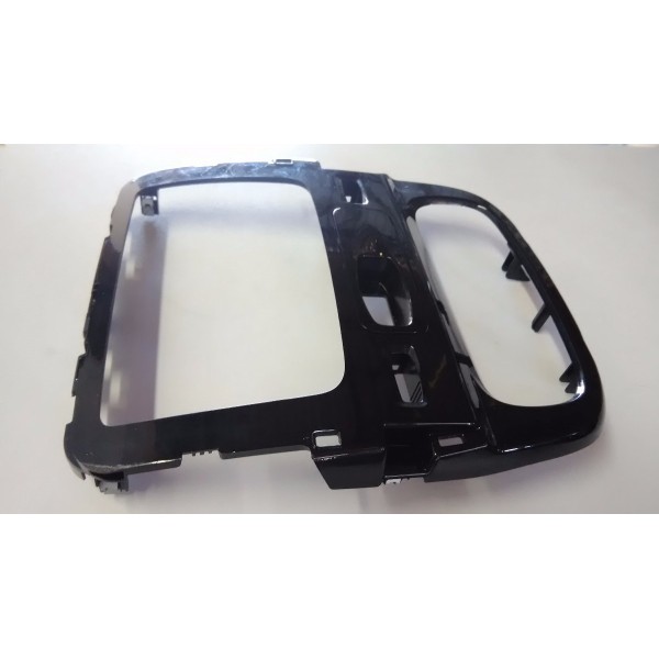 Moldura Central Painel Preto Brilhante Duster 15