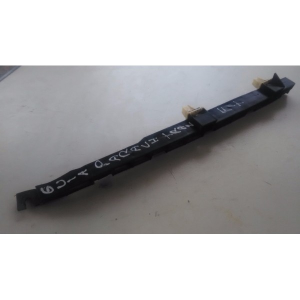 Guia Parachoque Fit 2003 A 2008 Traseiro Direito