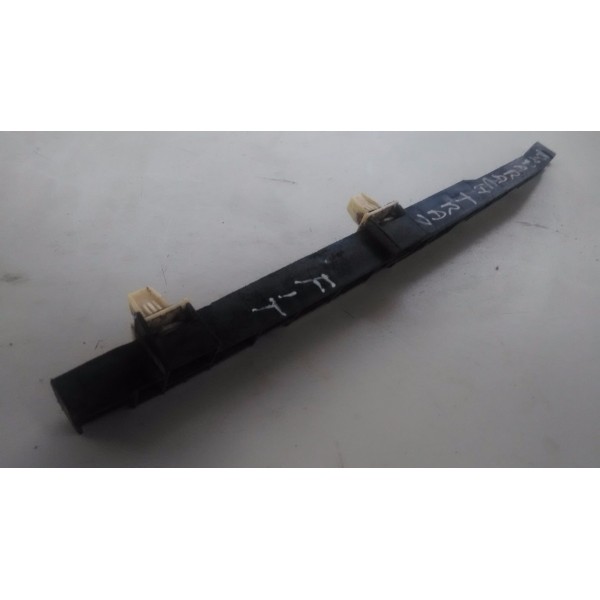 Guia Parachoque Fit 2003 A 2008 Traseiro Esquerdo