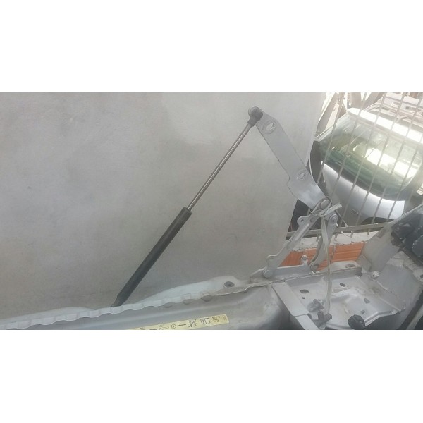 Krros-  Amortecedor Capô Range Rover Sport 06 09