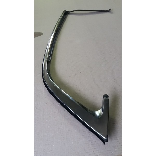 Moldura Superior Porta Traseira Dir Malibu Cromada